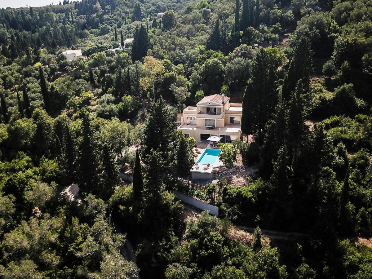 Pouládes Villa Fioraki מראה חיצוני תמונה