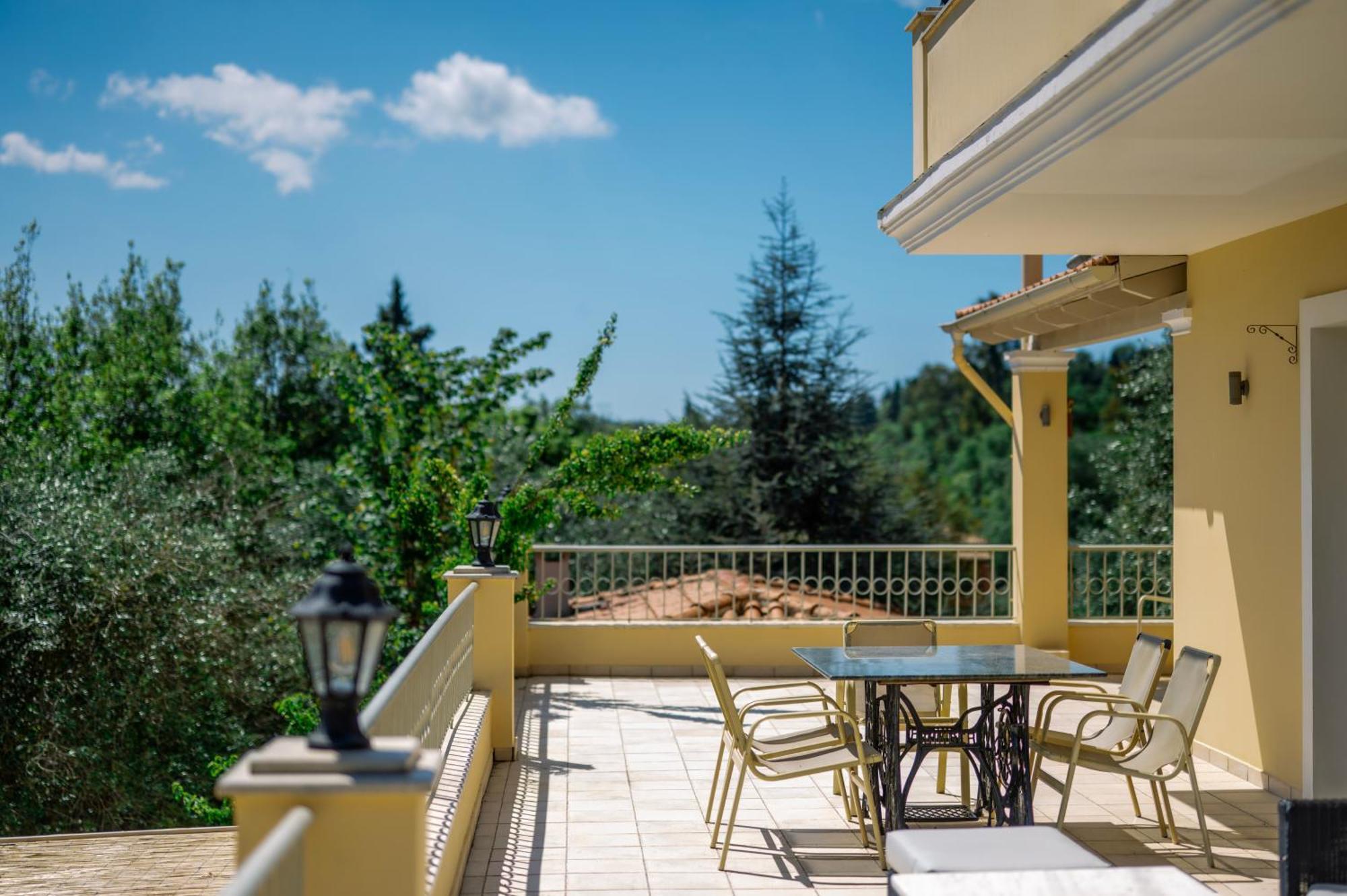 Pouládes Villa Fioraki מראה חיצוני תמונה